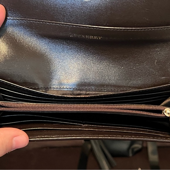 Authentic Burberry Wallet - Picture 3 of 3